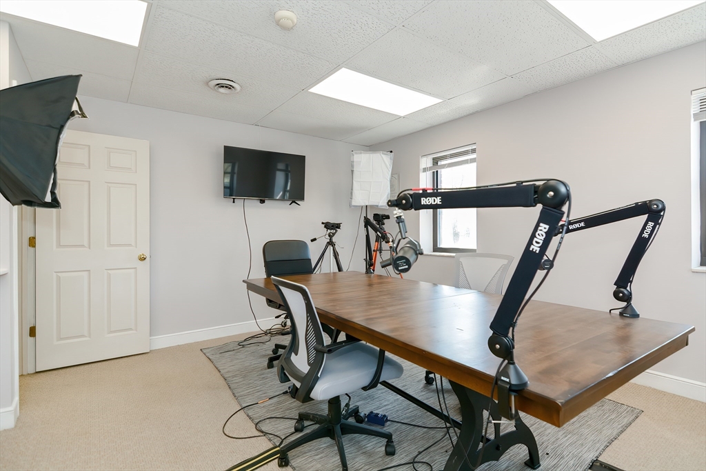 1044 Central St # 201