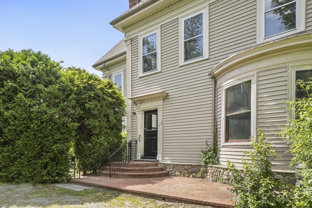 187 Howard Street