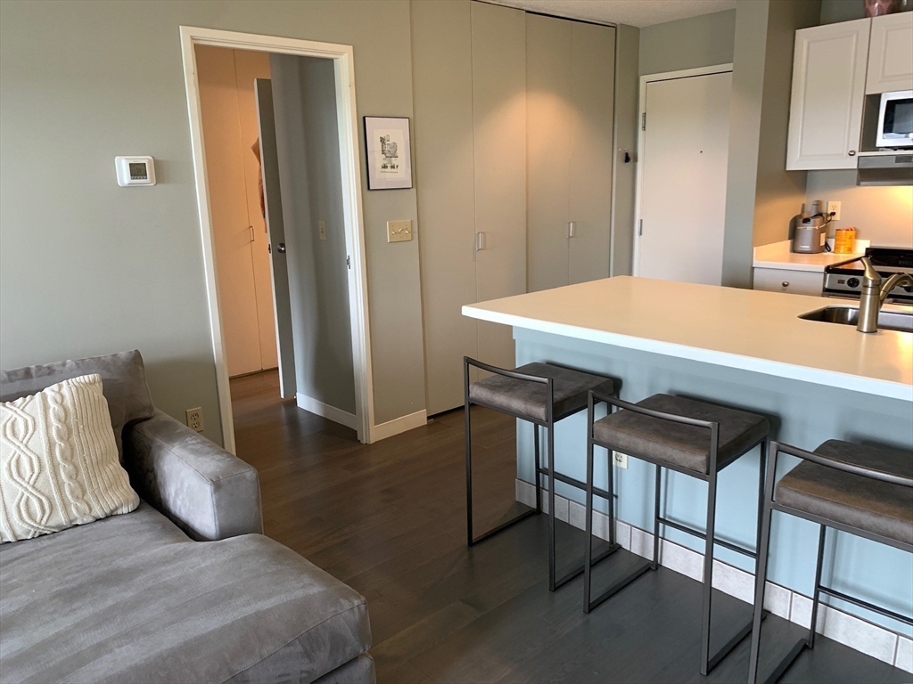 133 Commander Shea Blvd # 714