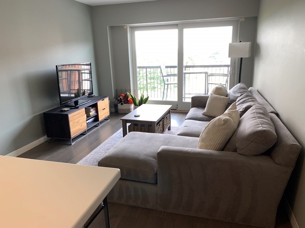 133 Commander Shea Blvd # 714