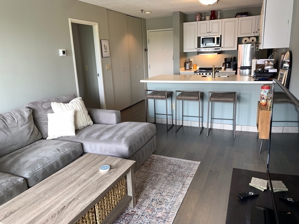 133 Commander Shea Blvd # 714
