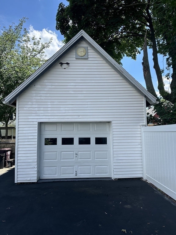 40 Pratt Ave