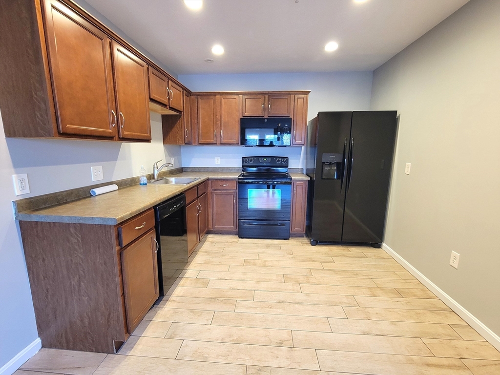 70 Oak Street Extension # 2B