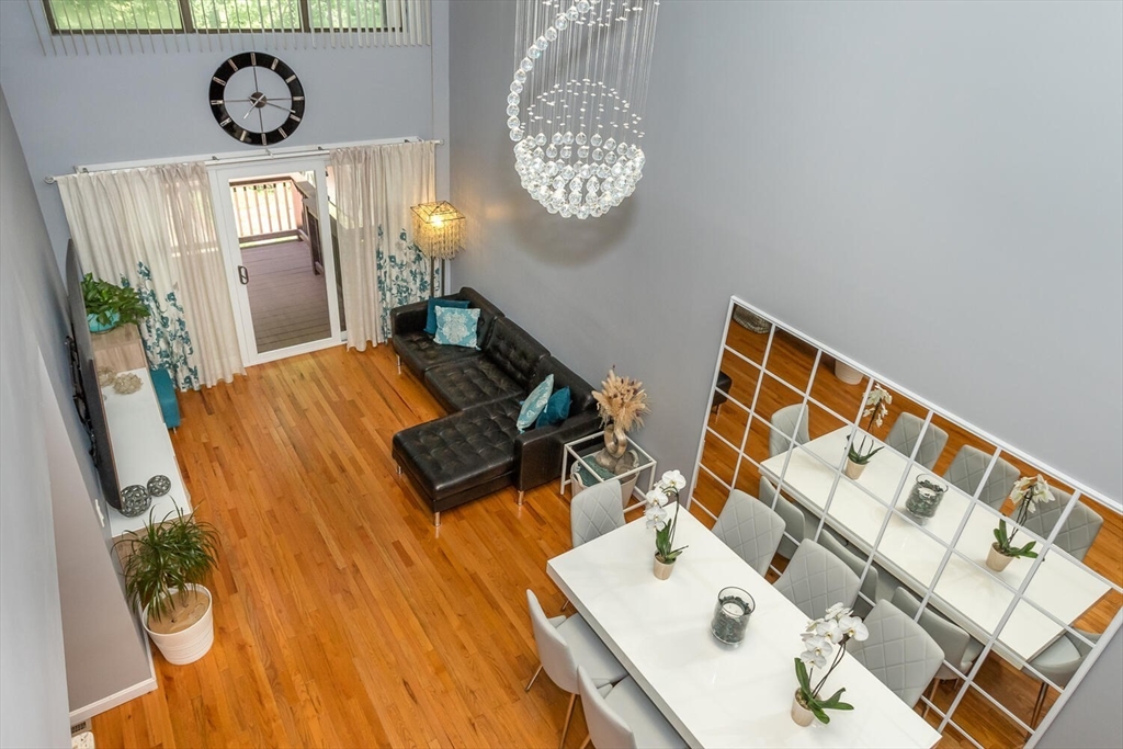 10 Grove Sq # 10