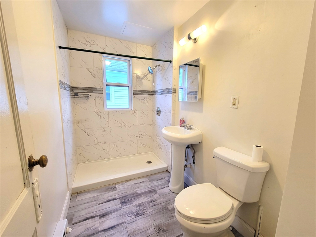 88 Selden St # 2