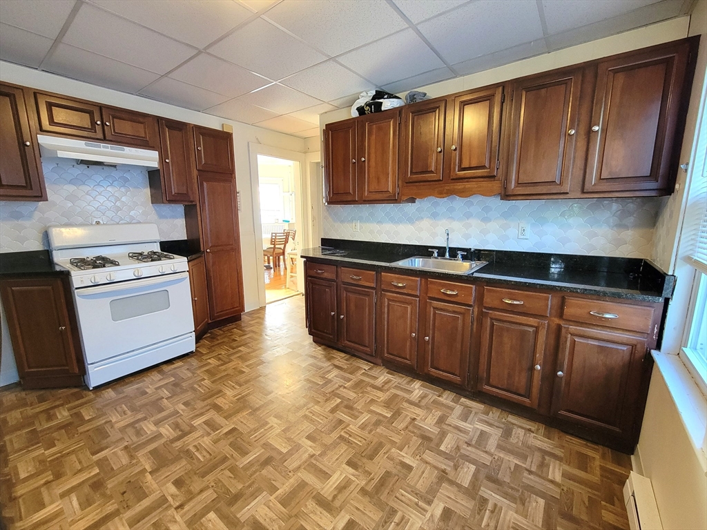 88 Selden St # 2