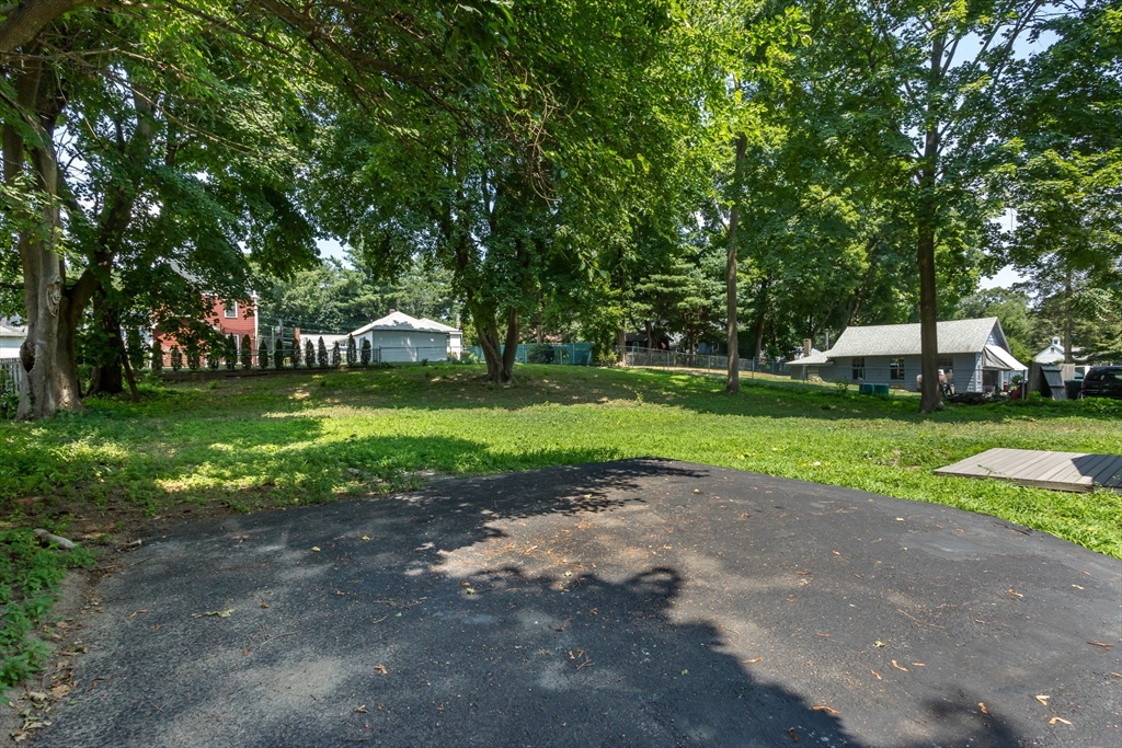 9 Hammond Rd