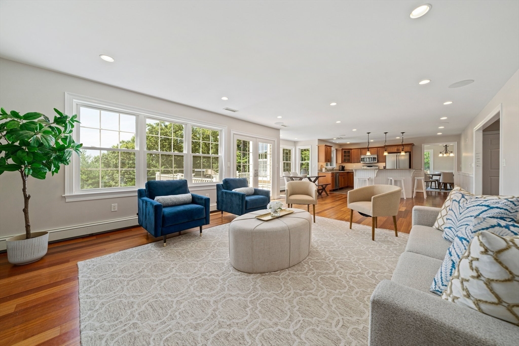 65 Grand St