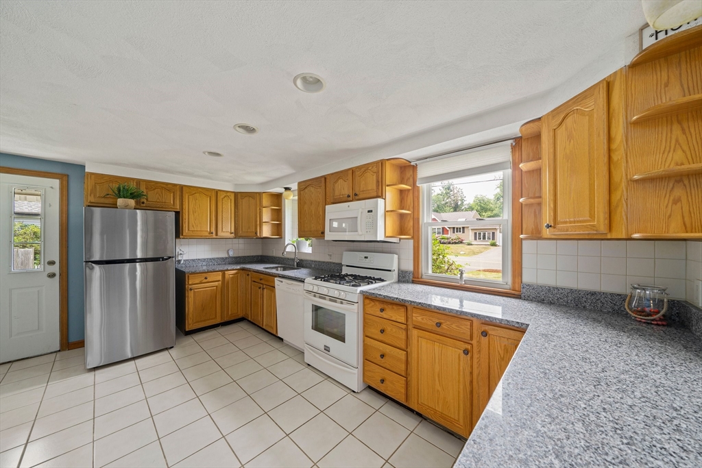 237 Turnpike St