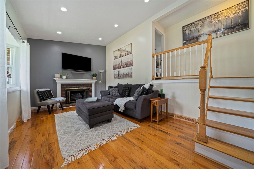 237 Turnpike St