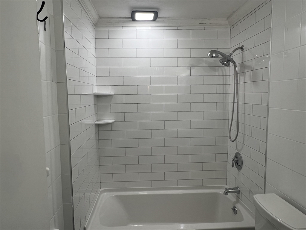 151 King St # 108
