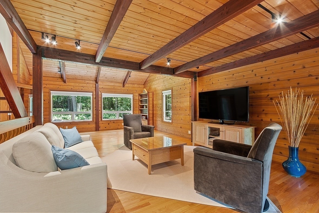 105 Flanagan Hill Road