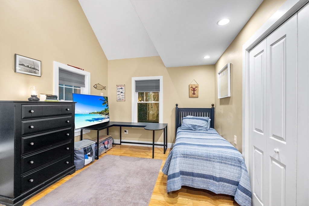5 Bailey St