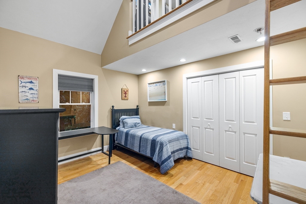 5 Bailey St