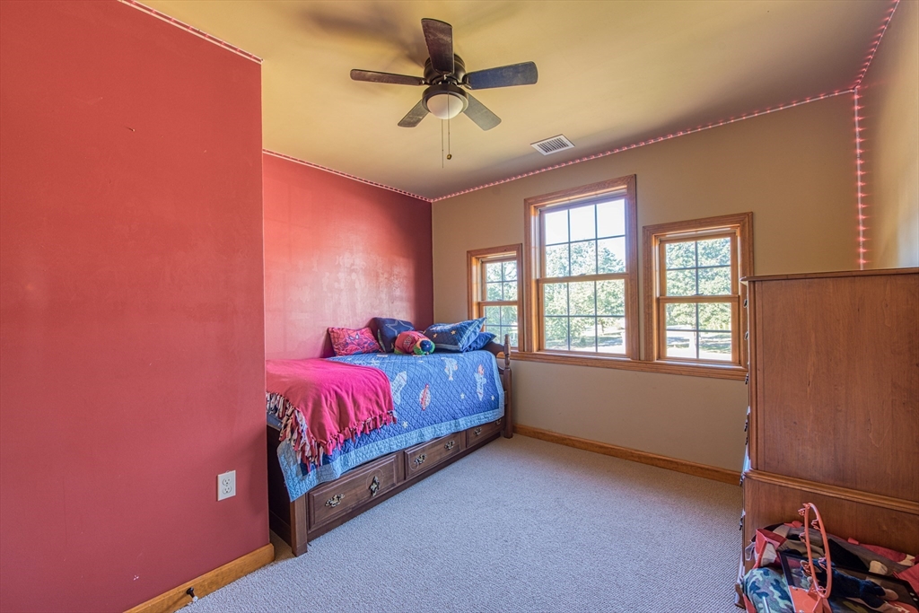 2 Clara Ray Dr