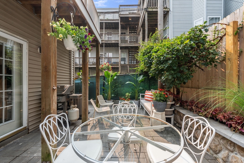 309 Bolton St