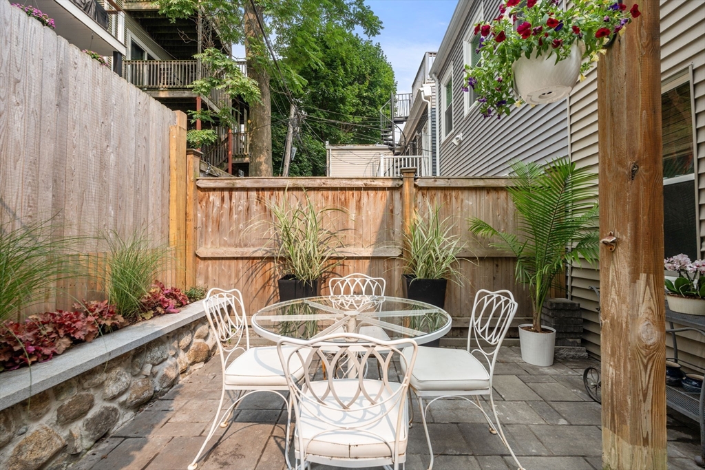309 Bolton St