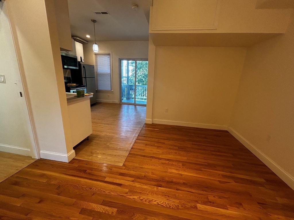 76 Everett # 2