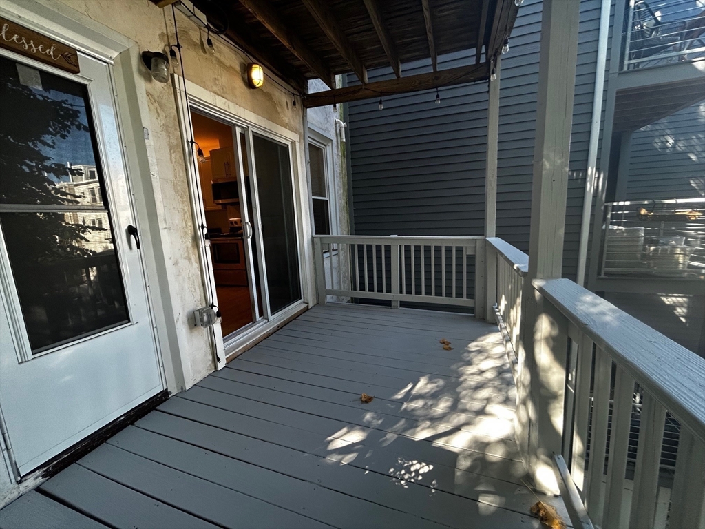 76 Everett # 2