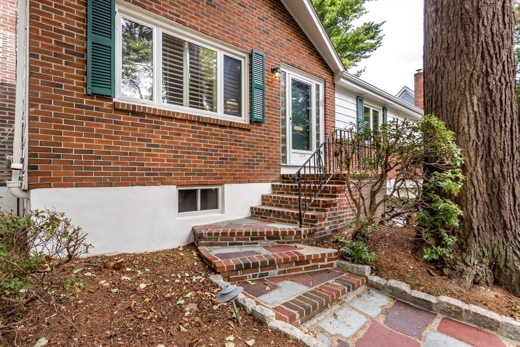 85 Moss Hill Rd