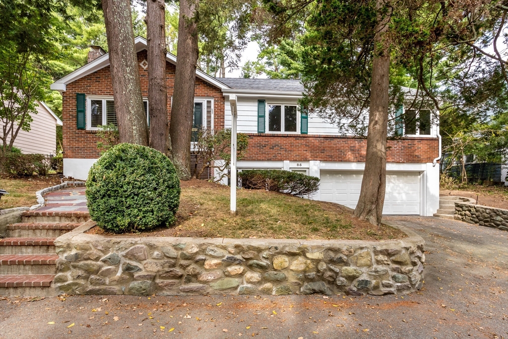 85 Moss Hill Rd
