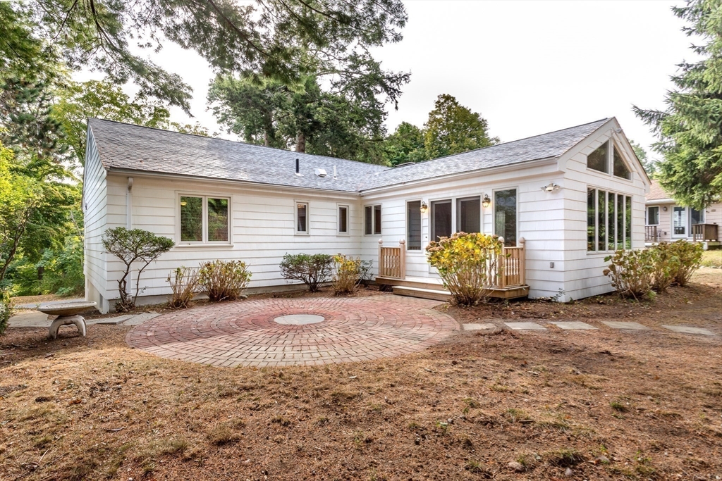 85 Moss Hill Rd