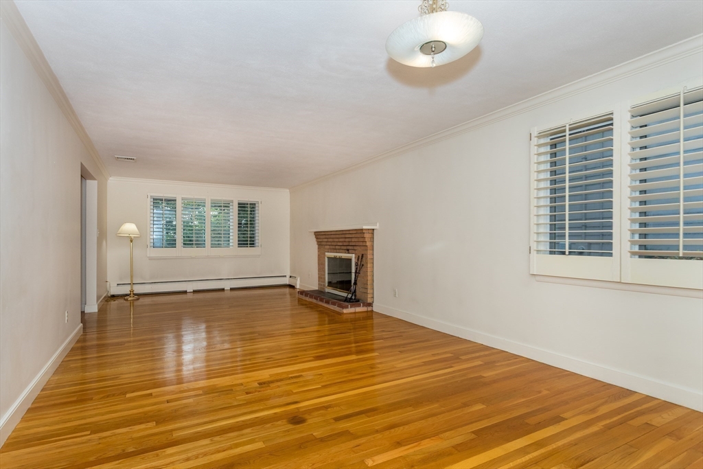 85 Moss Hill Rd