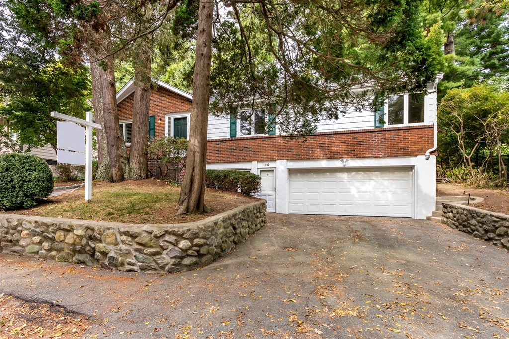 85 Moss Hill Rd