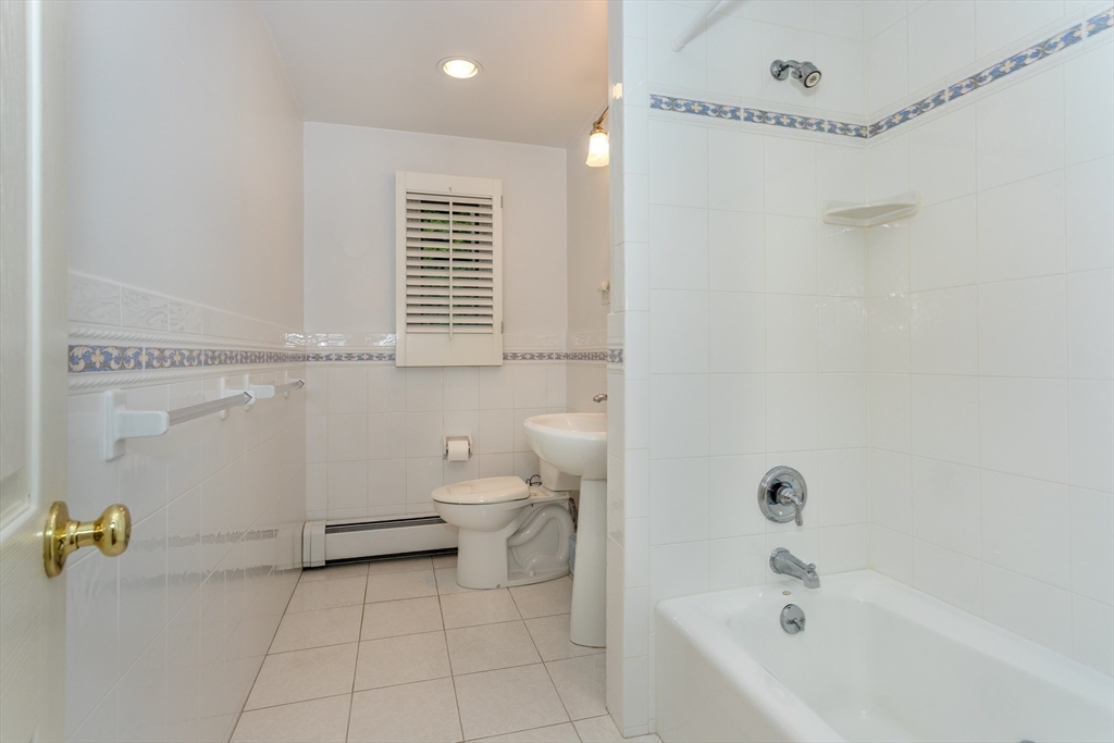 85 Moss Hill Rd