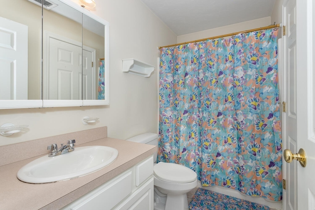 15 Young St # 8