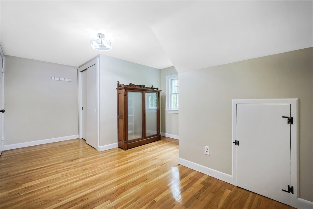 151 Farm St