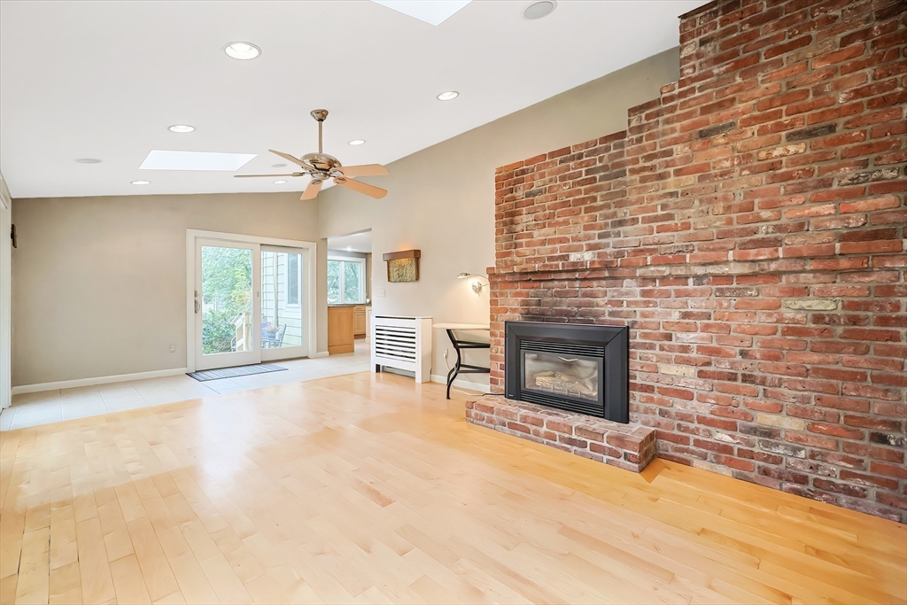 151 Farm St