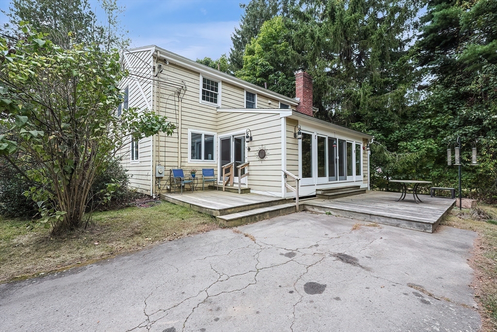 151 Farm St