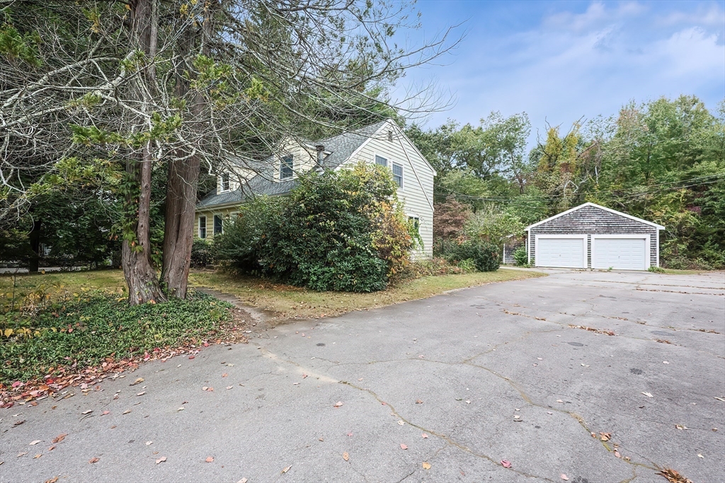 151 Farm St