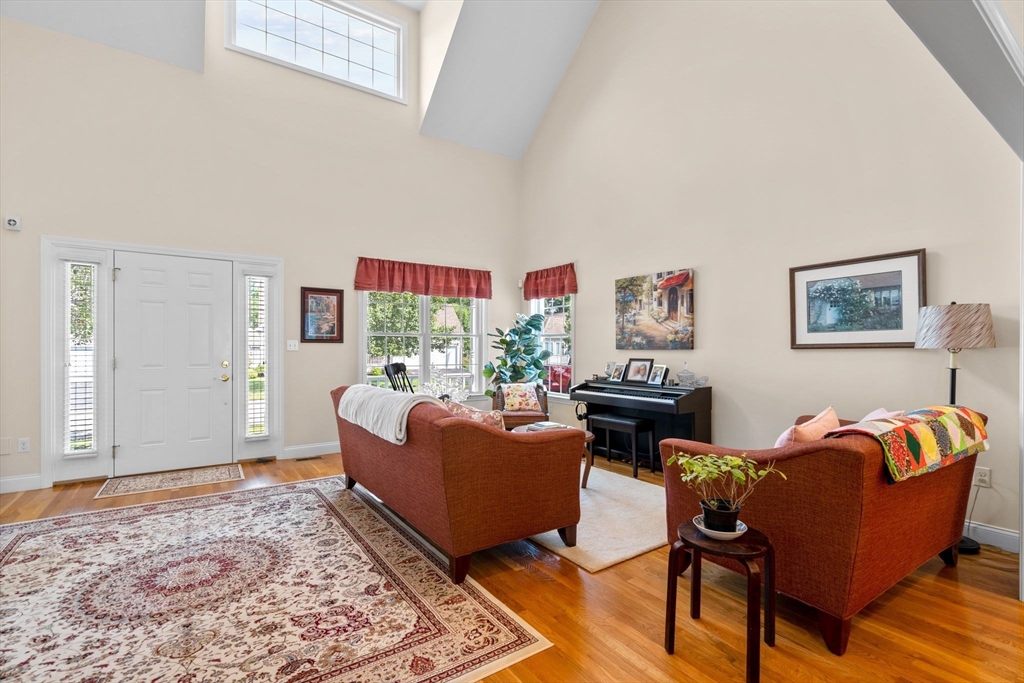 4 Winthrop St