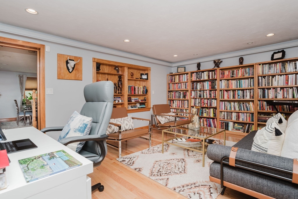 431 Bay Rd