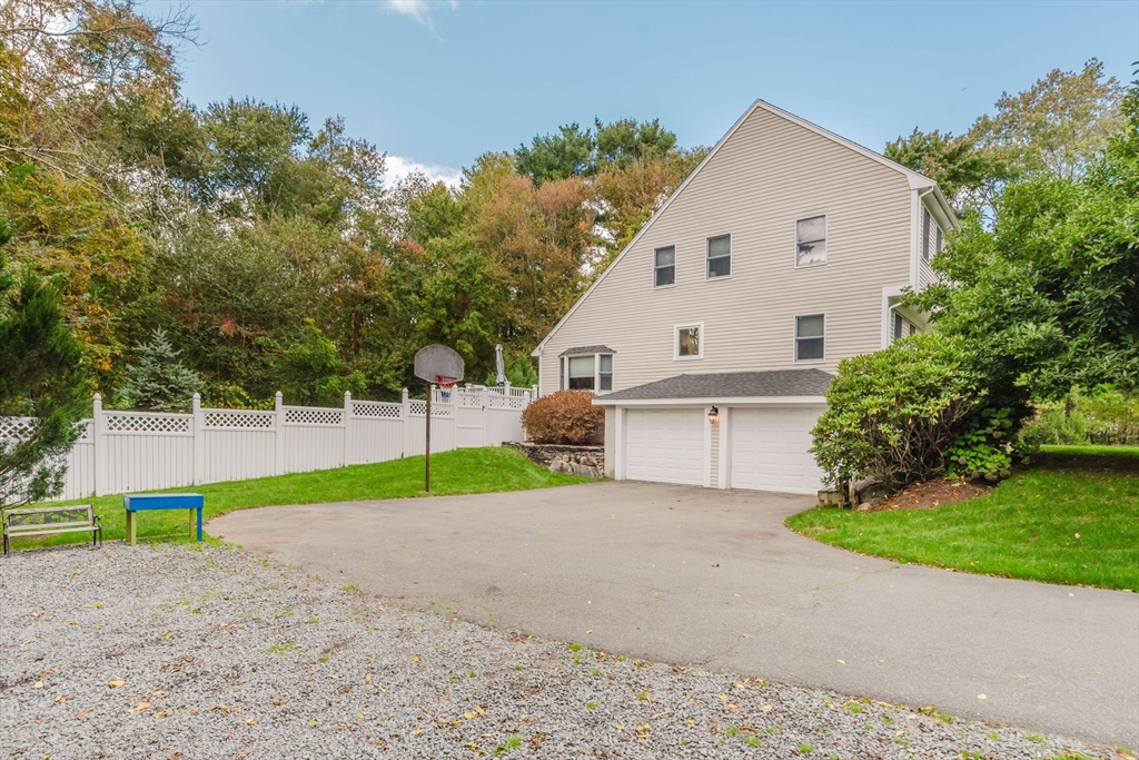 431 Bay Rd