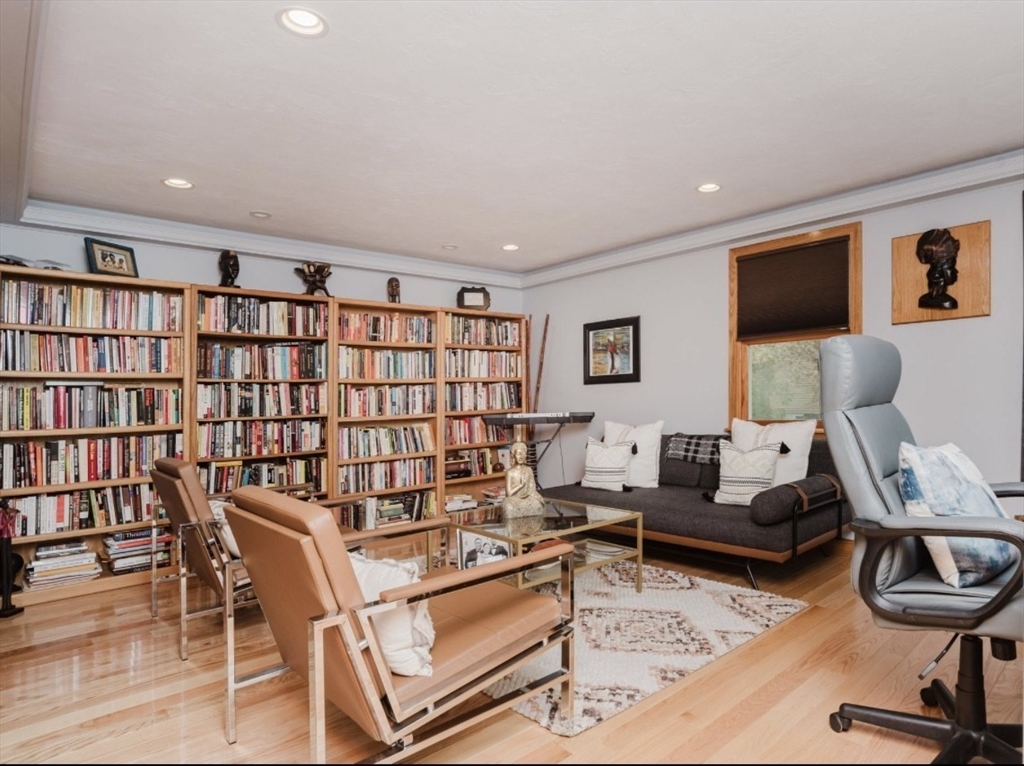 431 Bay Rd
