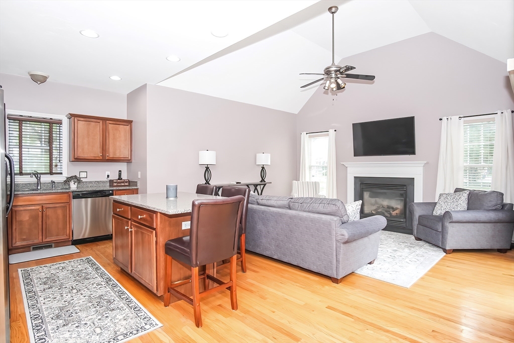 26 Daisy Ln # 26