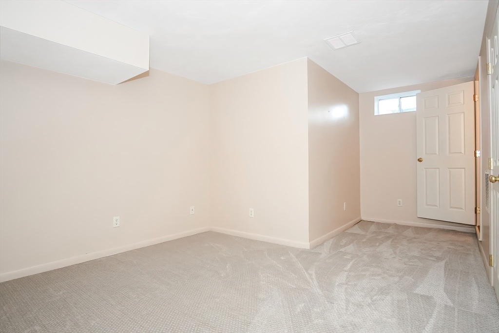 26 Daisy Ln # 26