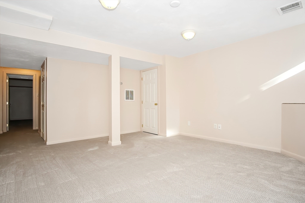 26 Daisy Ln # 26