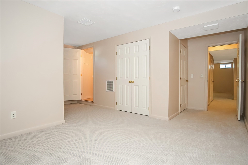 26 Daisy Ln # 26