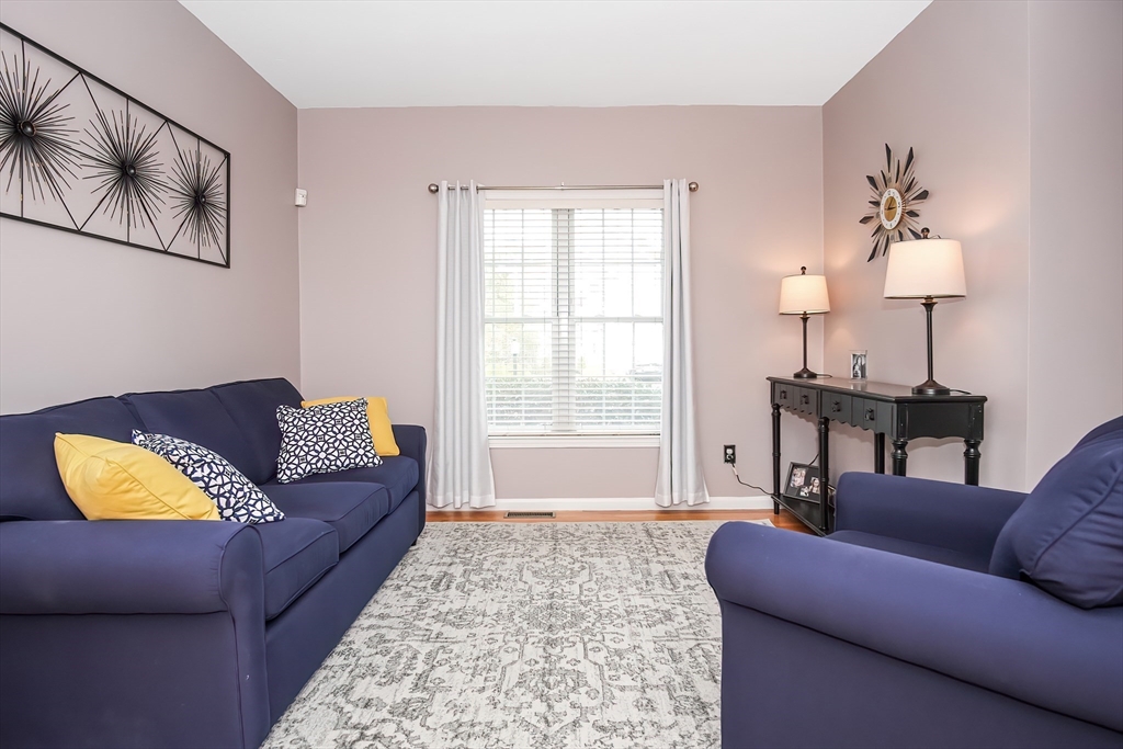 26 Daisy Ln # 26