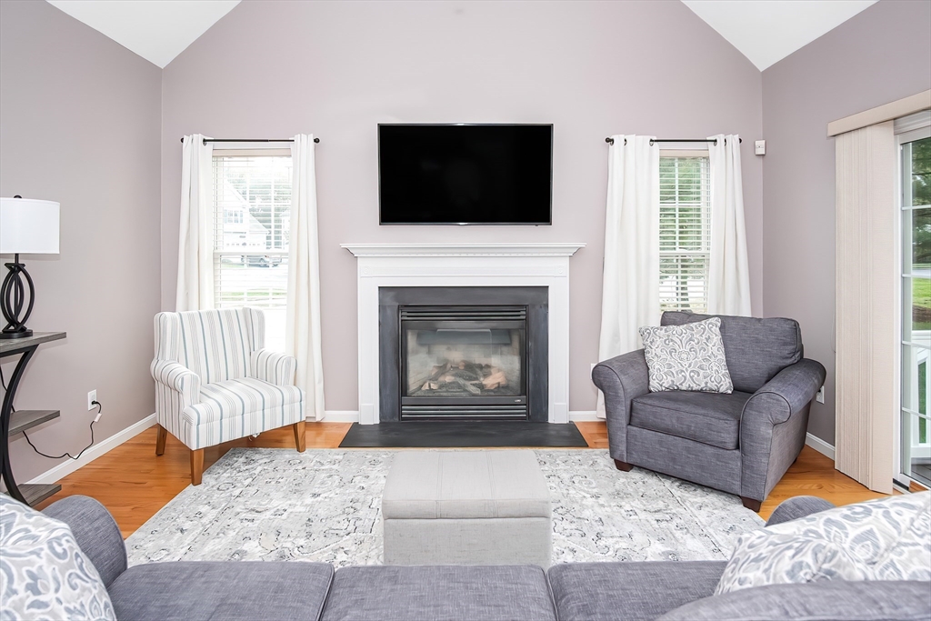 26 Daisy Ln # 26
