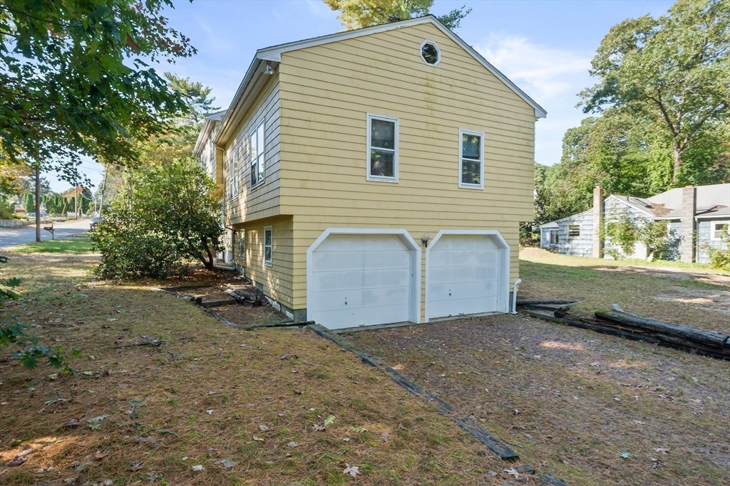 235 Lakewood Dr