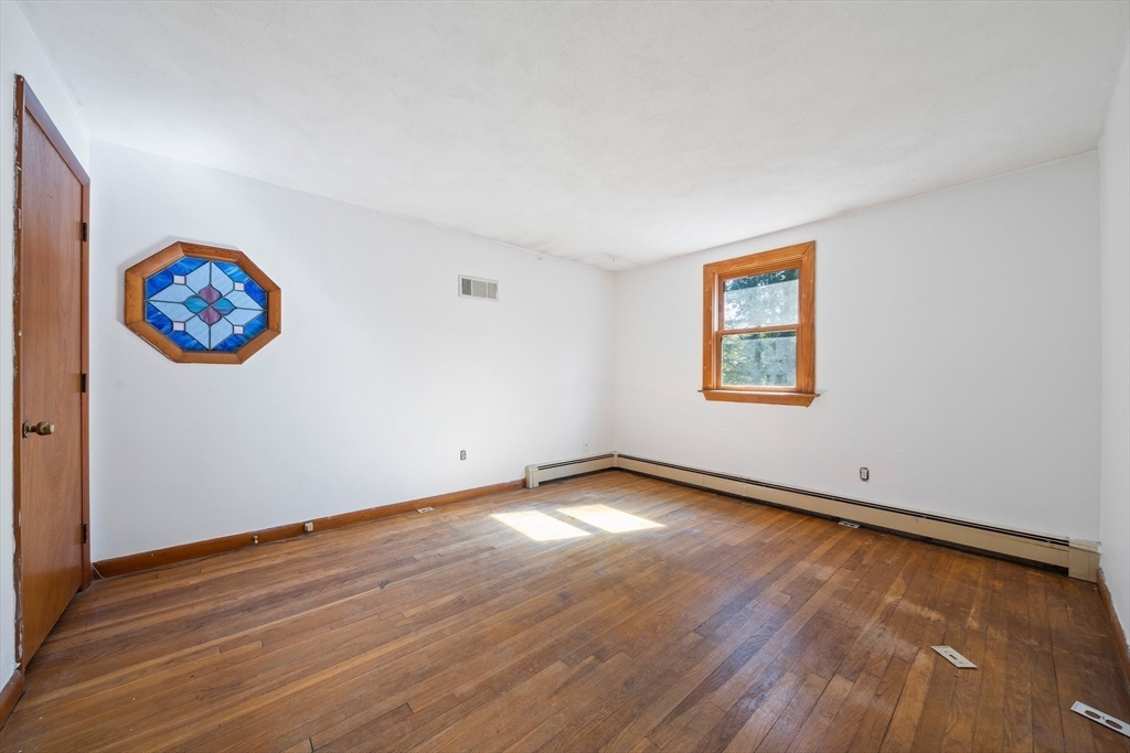 235 Lakewood Dr