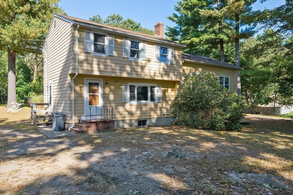 235 Lakewood Dr