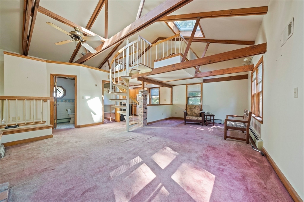 235 Lakewood Dr