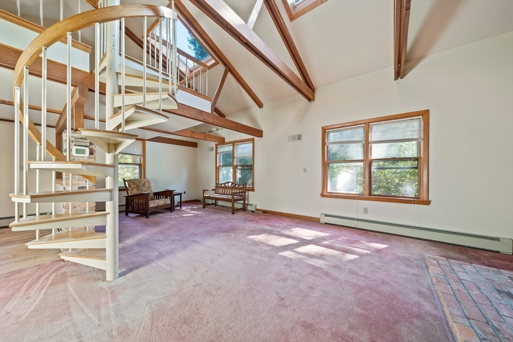235 Lakewood Dr