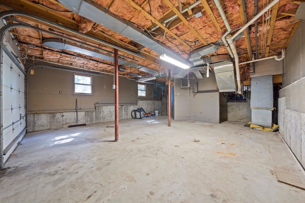 235 Lakewood Dr